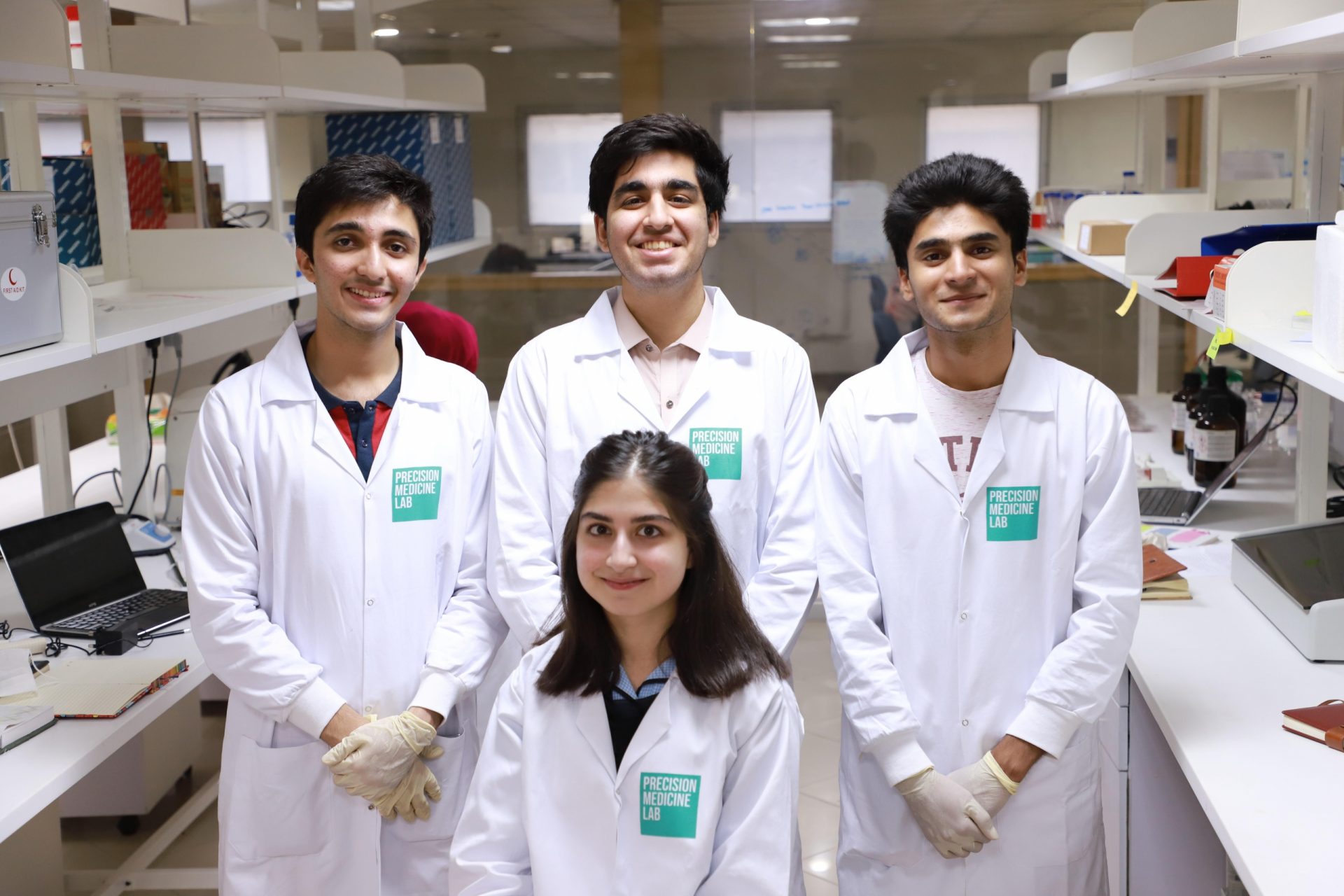 Four high-school mavericks complete their internship at the Lab